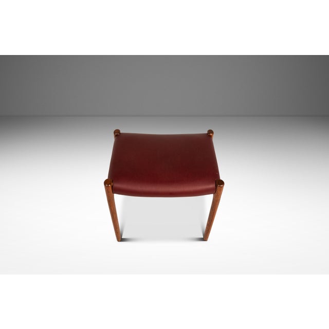 Brown Danish Modern Model 77a Ottoman in Teak & Leather by Niels Otto Møller for j.l. Møller Mobelfabrik, Denmark, C. 1960's For Sale - Image 8 of 18