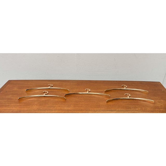 Mid-Century Modern Hollywood Regency Style Brass Coat Hanger, 1960s, Set of 5, in Very Good conditions. Designed 1960 to 1969
