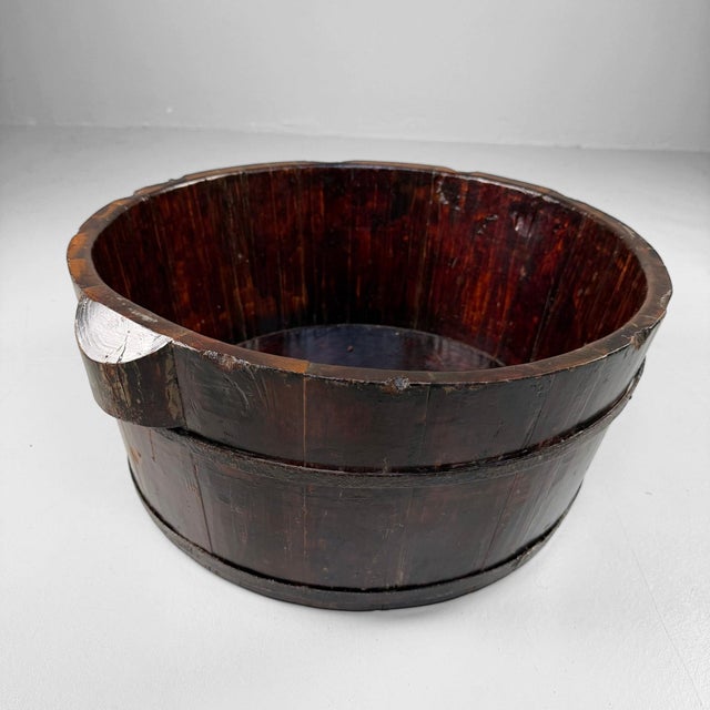 Lacquered Decorative Wooden Tub Tarai, Japan, 1910 For Sale - Image 12 of 17