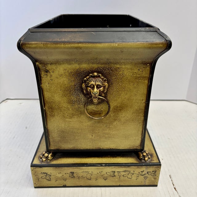 1960s Classical Italian Tole Planter / Cache Pot For Sale In West Palm - Image 6 of 13