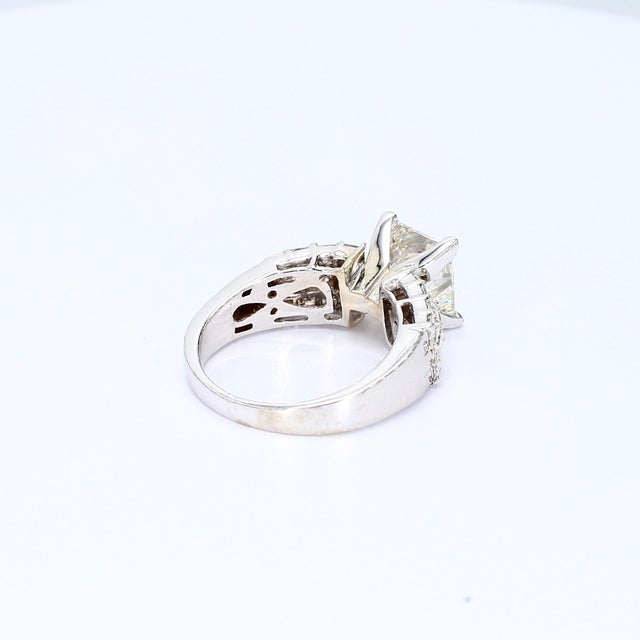 Metal Gia Certified Princess Cut Diamond Engagement Ring in 18k White Gold - Size 5 For Sale - Image 7 of 9