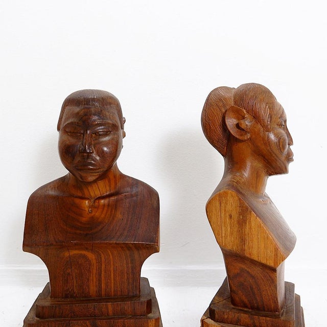 Hand-Carved Wooden Busts of a Man and a Woman, 20th Century, Set of 2 For Sale - Image 5 of 14
