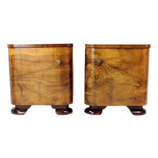 Vintage Art Deco Bedside Tables in Walnut Veneer, Czechoslovakia, 1930s, Set of 2 For Sale