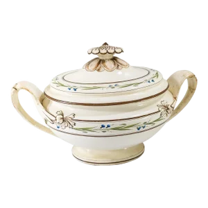 18th Century Rare English Wedgwood Tureen in Blue Water Leaf Pattern