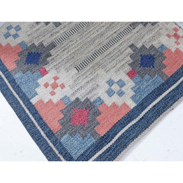 1950s Scandinavian Mid-Century Slate Gray Flatweave Rug By Ulla Parkdal For Sale - Image 5 of 8