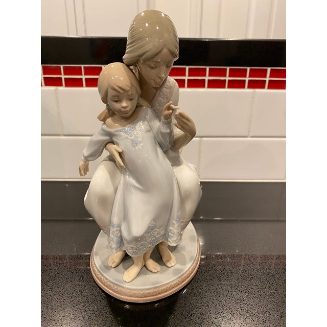 1980s 1980s Lladro #1527 "Tenderness" Original Box Beautiful Mother/Child Sentimental For Sale - Image 5 of 9