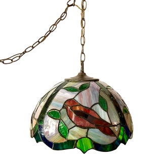 Tiffany-Style Stained Glass Bird Motif Swag Pendant Light Fixture For Sale