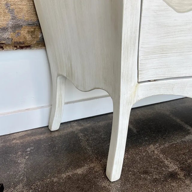 White 1990s Italian Commode With Two Doors and Adjustable Shelf For Sale - Image 8 of 12