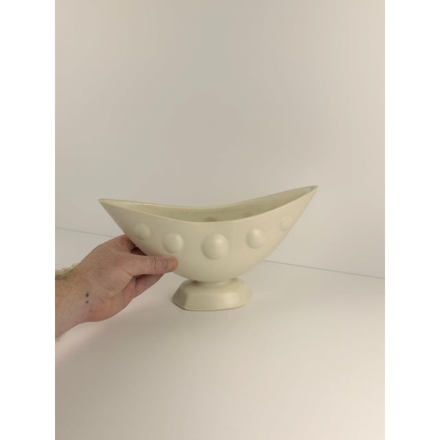 1950s Mid-Century Modern Ceramic Mantel Vase from Shorter & Son, England, 1950s For Sale - Image 5 of 10