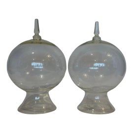 Example of Baker, Knapp and Tubbs Decor