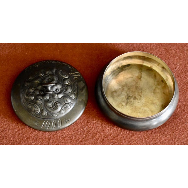 Art Nouveau Victor Silver Co Box Antique Silver Plate Collar Button Engraved Brewmasters For Sale - Image 3 of 16