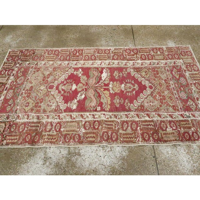 Galerie Shabab Collection Early 20th Century Turkish Ghourdes Rug For Sale In New York - Image 6 of 9