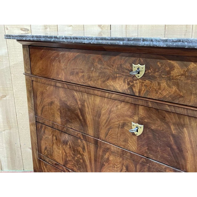 Late 19th Century 19th Century Louis-Philippe Flame Mahogany Commode W/ Marble Top For Sale - Image 5 of 11