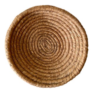 Early 20th-Century Rye Straw Bread Bowl Basket For Sale
