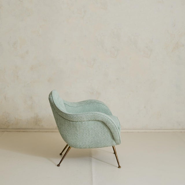 1950s Italian Armchair with Boucle Upholstery in the Manner of Gio Ponti, 1950s For Sale - Image 5 of 11