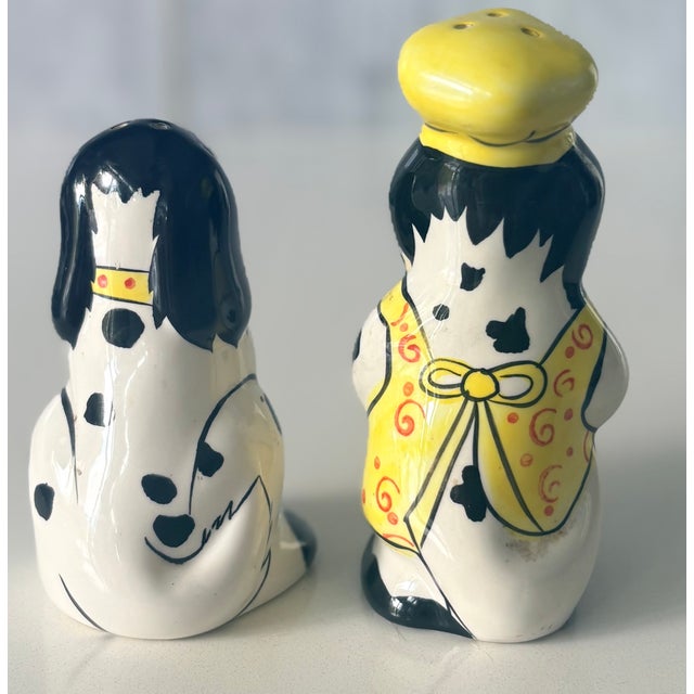 2000 - 2009 2001 Candace Reiter "Dogzilla" Chef Dogs Ceramic Salt & Pepper Shakers - Set of 2 For Sale - Image 5 of 13