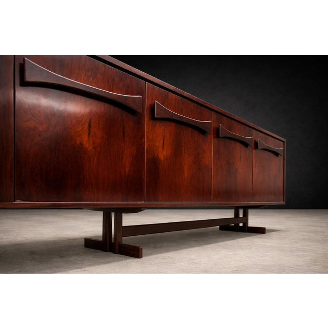 Wood Brazilian Modern Rosewood Credenza With Bow Design by Novo Rumo, Brazil, 1960s For Sale - Image 7 of 14