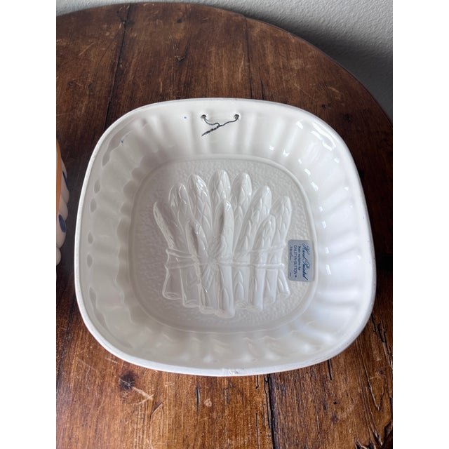 White Set of 2 - Vintage Gailstyn-Sutton Towle Company Handpainted Asparagus Mold For Sale - Image 8 of 12