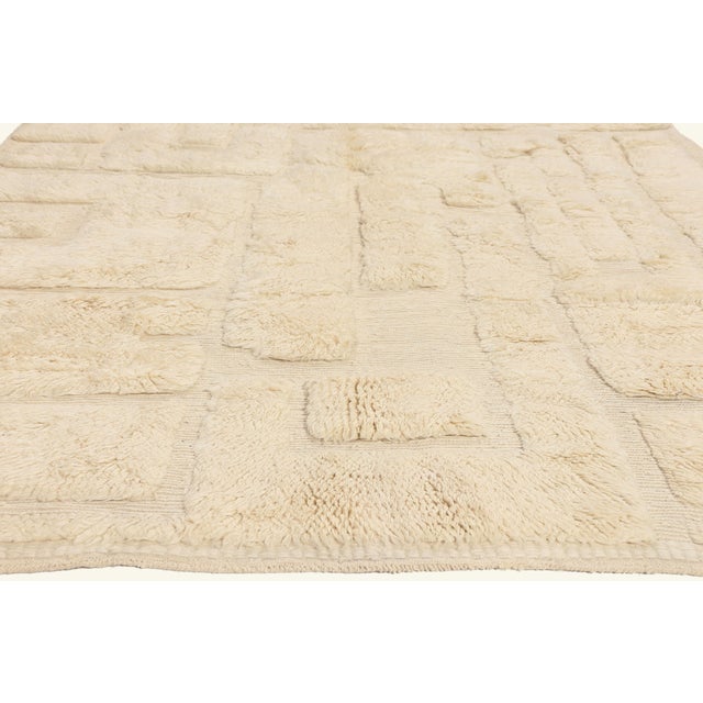 Berber Tribes of Morocco Contemporary Beni Mrirt Moroccan Rug, 06'09 X 09'07 For Sale - Image 4 of 10