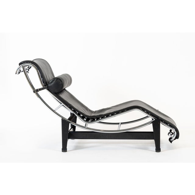 2000 - 2009 Cassina Lc4 Black Leather Chaise Lounge Chair by Le Corbusier 2006 For Sale - Image 5 of 13