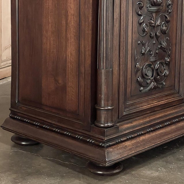 Antique 19th Century French Renaissance Revival Walnut Buffet For Sale - Image 13 of 18