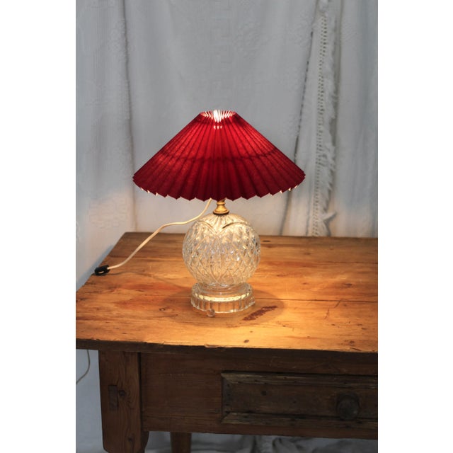 Contemporary 1940s Cut Glass Orb Table Lamp With Red Pleated Shade For Sale - Image 3 of 11