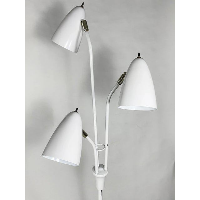 Gerald Thurston 1950s Gerald Thurston Triennale Floor Lamp for Lightolier in White For Sale - Image 4 of 12