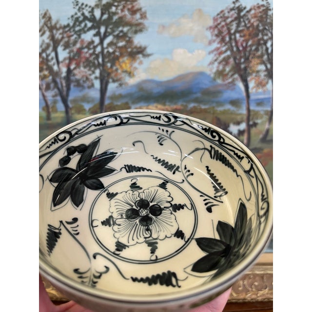 Ceramic Vintage Bat Trang Vietnam Hand-Painted Ceramic Bowl With Green Relief Glaze and Floral Interior Design. For Sale - Image 7 of 8