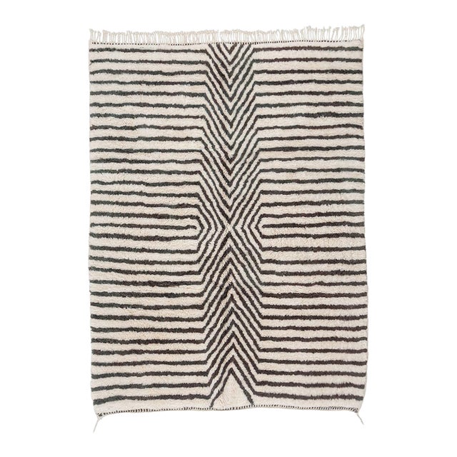 Optical Chevron Hourglass Hand-Knotted Wool Rug | 8'11" X 6'8" | One of a Kind For Sale