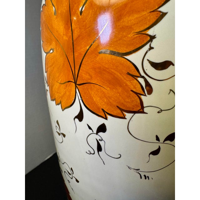 Mid-Century Modern Vintage Mid-Century Modern Hand-Painted Ceramic Table Lamp With Grape Leaves & Gold, Brass Base For Sale - Image 3 of 12