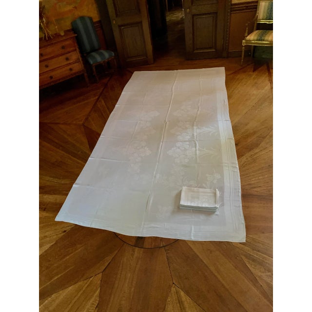 Vintage Banquet Size Linen Tablecloth and Napkins - Set of 13 For Sale - Image 10 of 13