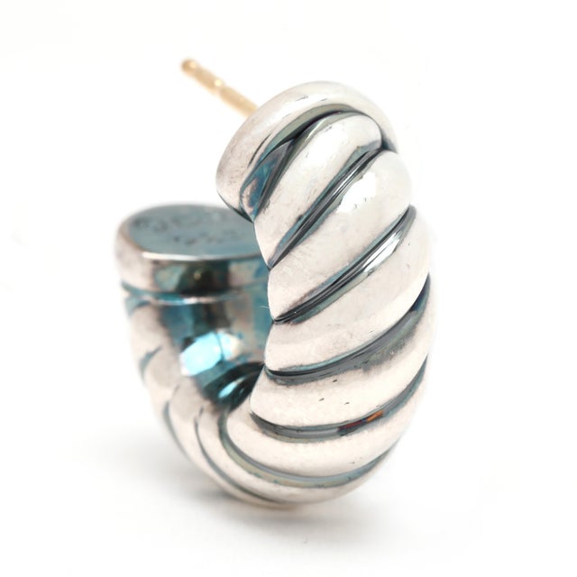 Length: 3/4 in Width: 8.9 mm Weight: 6.4 dwts. / 10 grams Stamps: "DY 925 14k" SKU: E3821 A Couple Of Things to Note: *...