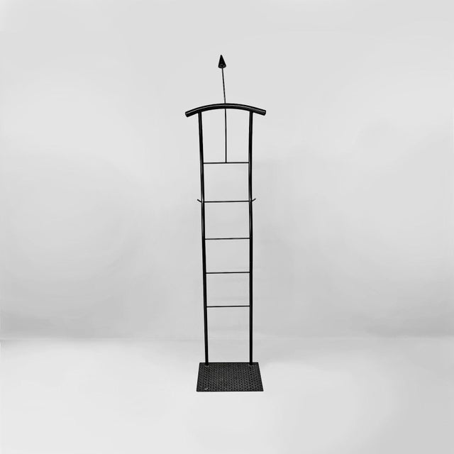 Italian modern valet stand Dinamo by Mercatali&Pedrizzatti for Zeus, 1980s Floor-standing valet stand Model Dinamo made of...