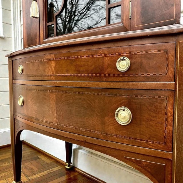 Art Deco 1930s Federal Revival Bar Cabinet | Federal Style Cocktail Cabinet | Glass Display Liquor Storage For Sale - Image 3 of 10