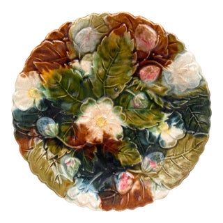 French Majolica Strawberries Plate Orchies, Circa 1890 For Sale