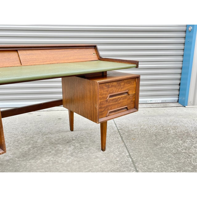 1950s Drexel "Perspective" Floating Top Desk by Milo Baughman For Sale - Image 9 of 13