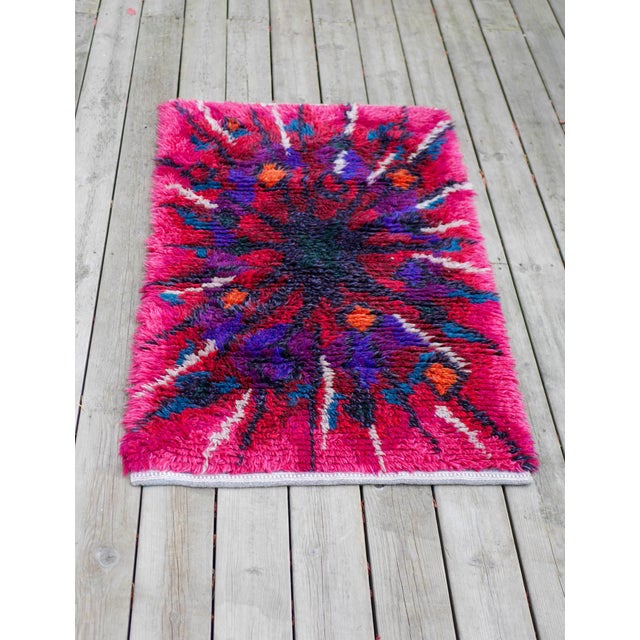 Vintage Swedish Tibet Rya Rug with Flower by Ingrid Jagarz for Mark Rya, 1960s For Sale - Image 10 of 14
