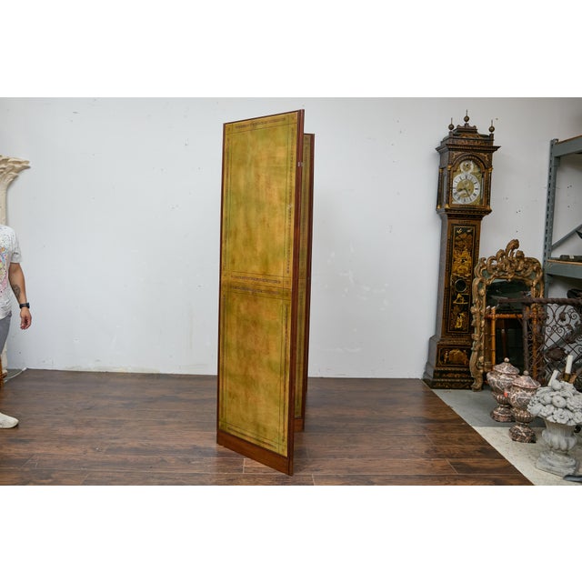 Antique English Leather Four-Panel Room Divider, Early 1900s Decorative Screen For Sale - Image 10 of 12