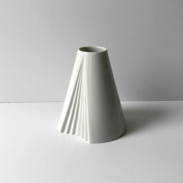 1980s Rosenthal and Thomas Keramik White Porcelain Vases With Pleat Details - Set of Two For Sale - Image 10 of 12