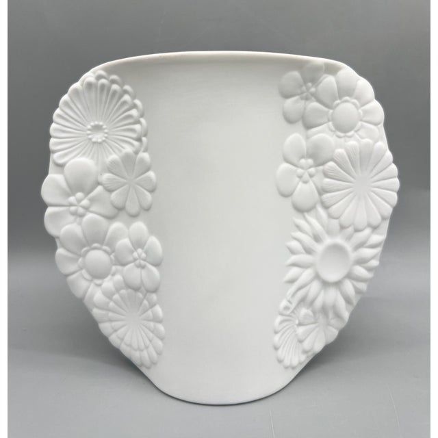 White Set of 3 Vintage M. Frey Kaiser West Germany White Bisque Porcelain Floral Vessels – Mid to Late 20th Century – Romantic / European Traditional For Sale - Image 8 of 16