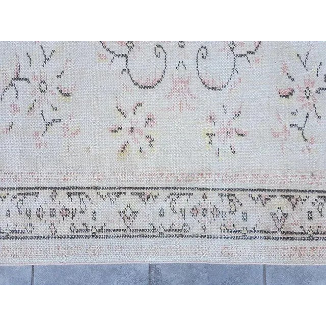 1960s 1960s 5x9 Anatolian Handknotted Floor Rug For Sale - Image 5 of 11