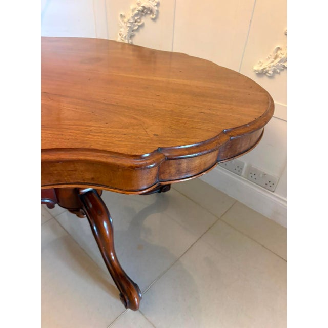 Antique Victorian Figured Mahogany Serpentine Tilt-Top Dining Centre Table, 1860s For Sale - Image 6 of 13