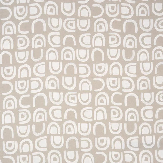 Not Yet Made - Made To Order Sample - Schumacher X Hadiya Williams Threshold Printed Linen Fabric in Ginger For Sale - Image 5 of 5