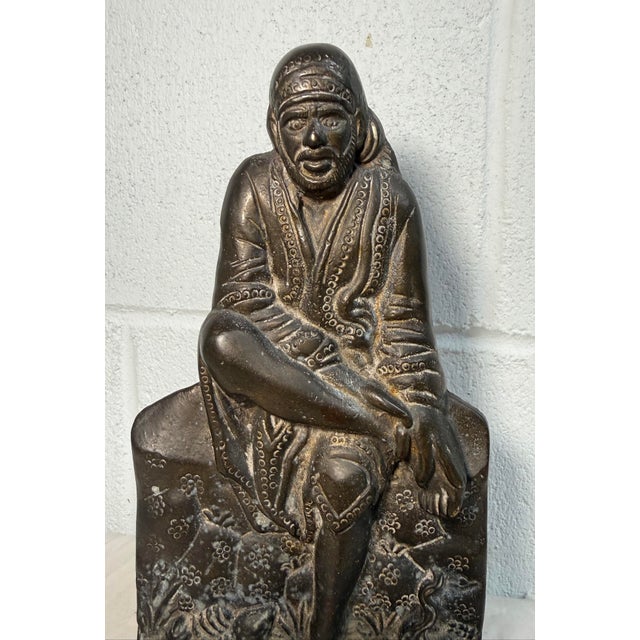1920s Antique Thick Gilt Bronze Figural Lord Sai Baba Idol Figurine Doorstop Statue For Sale - Image 5 of 9