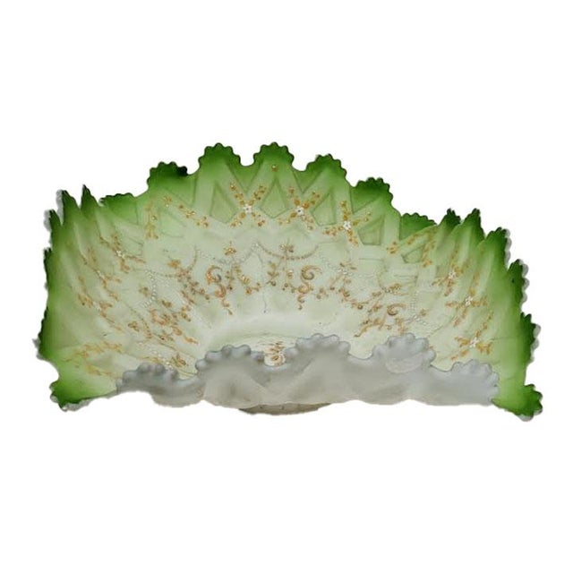 Victorian Late 19th Century Bavarian Molded Lattice & Ruffled Edge Porcelain Centerpiece Bowl For Sale - Image 3 of 6