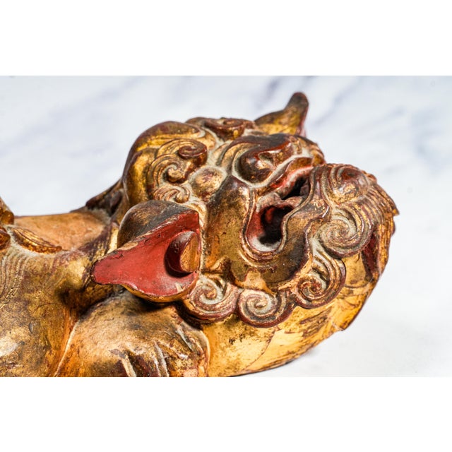 Wood Hand Carved Antique Chinese Guardian Lion Wall Plaque Gilt Foo Dog Sculpture Asian Home Decor For Sale - Image 7 of 17