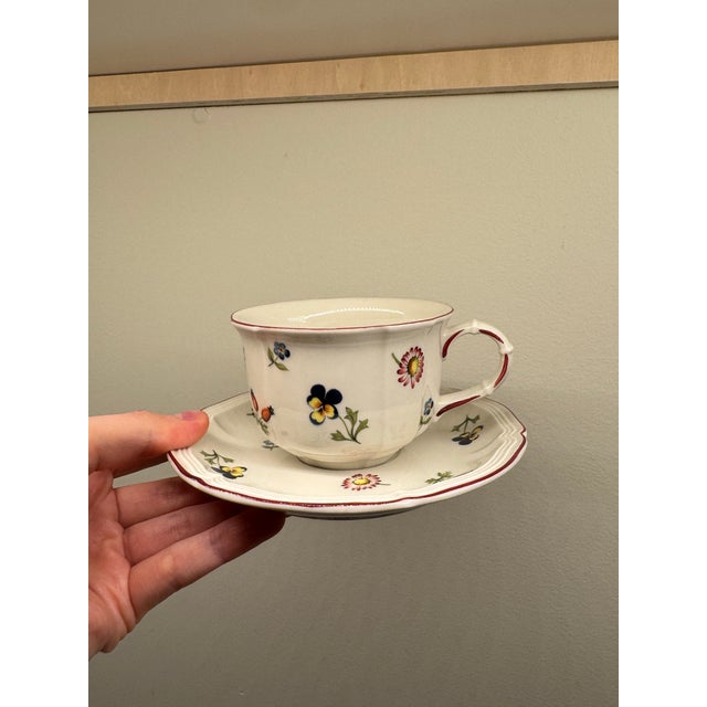 Villeroy & Boch 1980s Villeroy & Boch Petite Fleur Tea Cups & Pie Server Set For Sale - Image 4 of 12