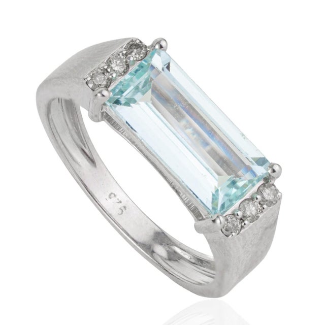 Contemporary March Birthstone East West Aquamarine & Diamond Ring Size 6 by Carat&Her For Sale - Image 3 of 13