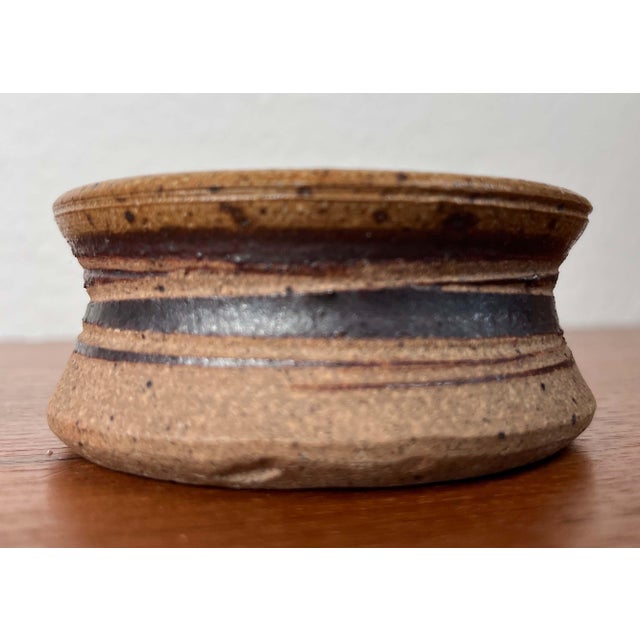 Mid-Century Modern Danish Studio Pottery Bowls by Tue Poulsen for Tue Keramik, 1960s, Set of 2 For Sale - Image 6 of 13