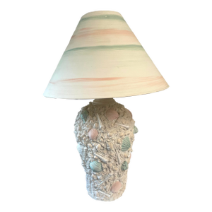 Vintage Shell Motif Table Lamp
